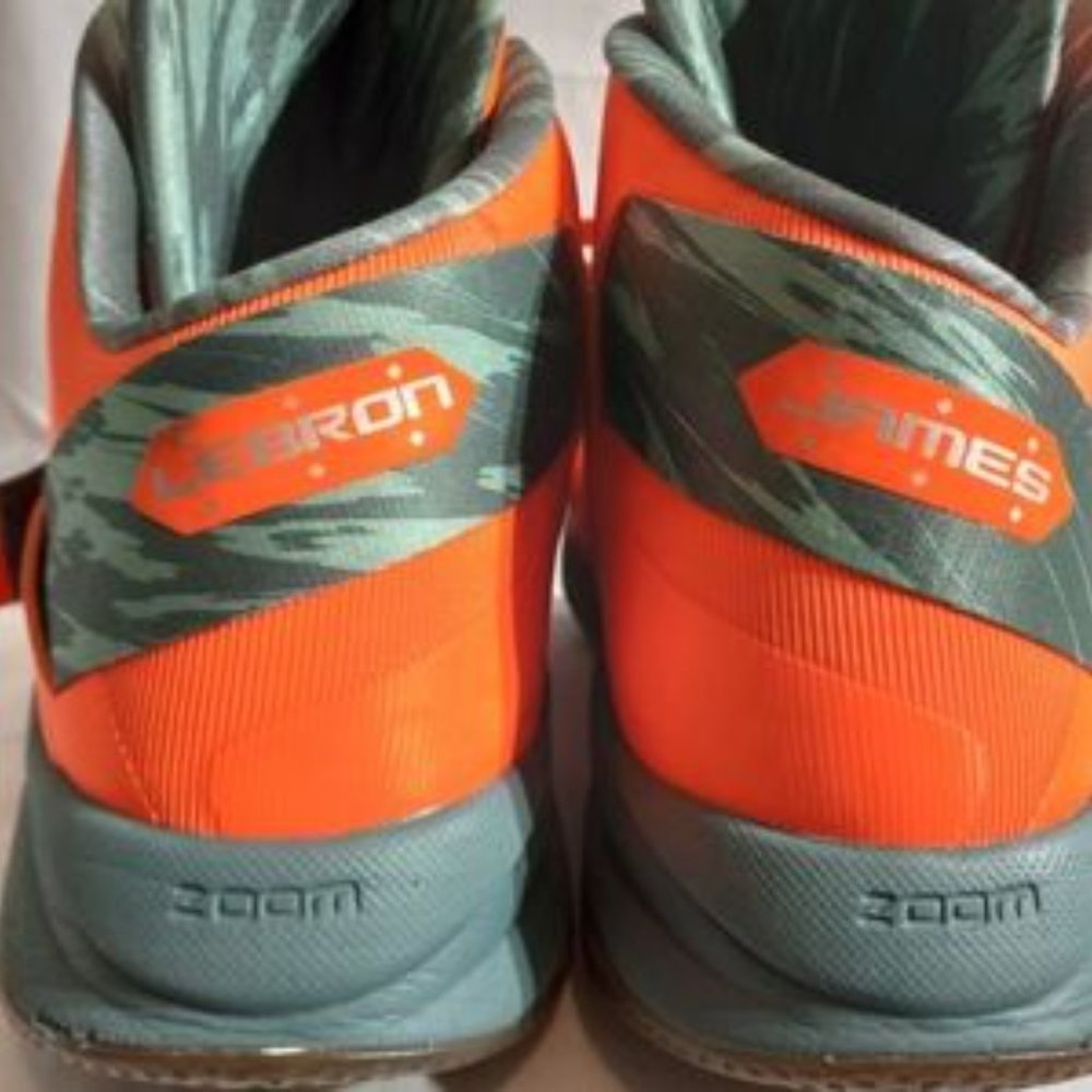 LeBron Zoom Soldier 6 - Picture 3 of 4